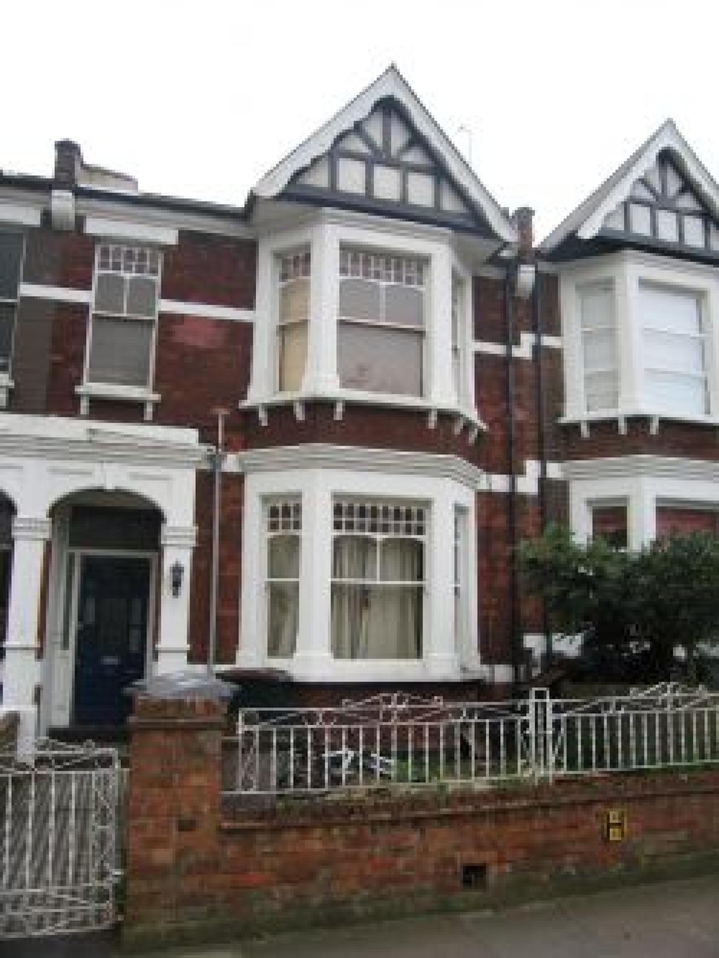 			2 Bedroom, 1 bath, 1 reception Flat			 Millman Road, QUEENS PARK NW6